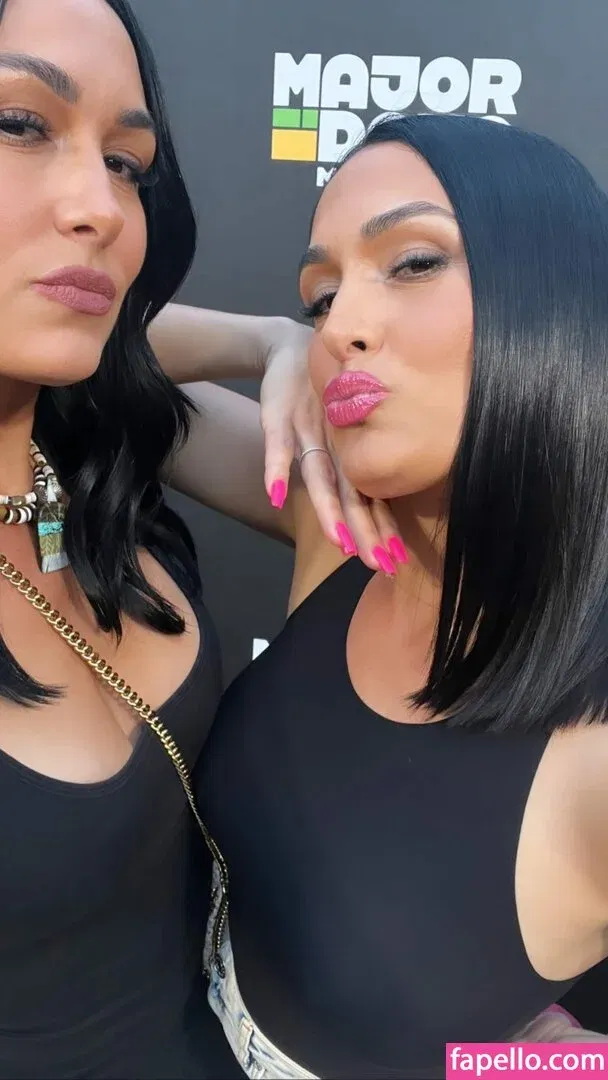 ne_cpl Onlyfans Photo Gallery 