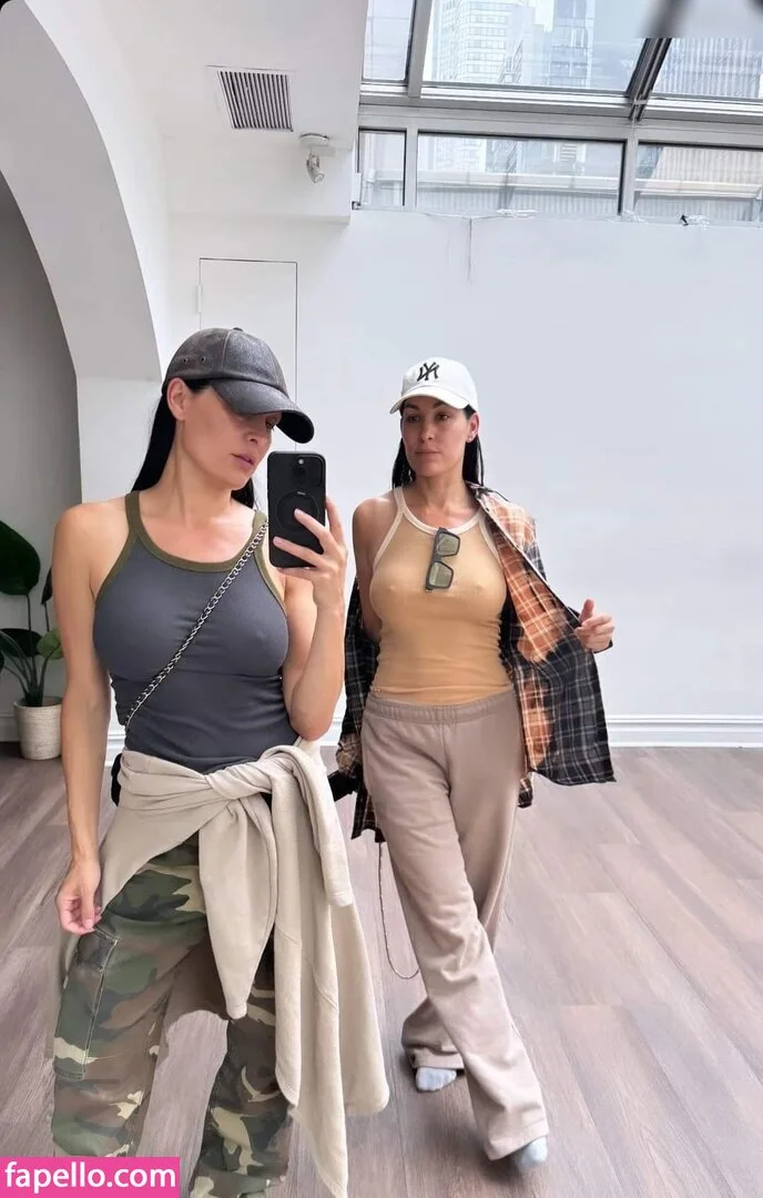 ne_cpl Onlyfans Photo Gallery 