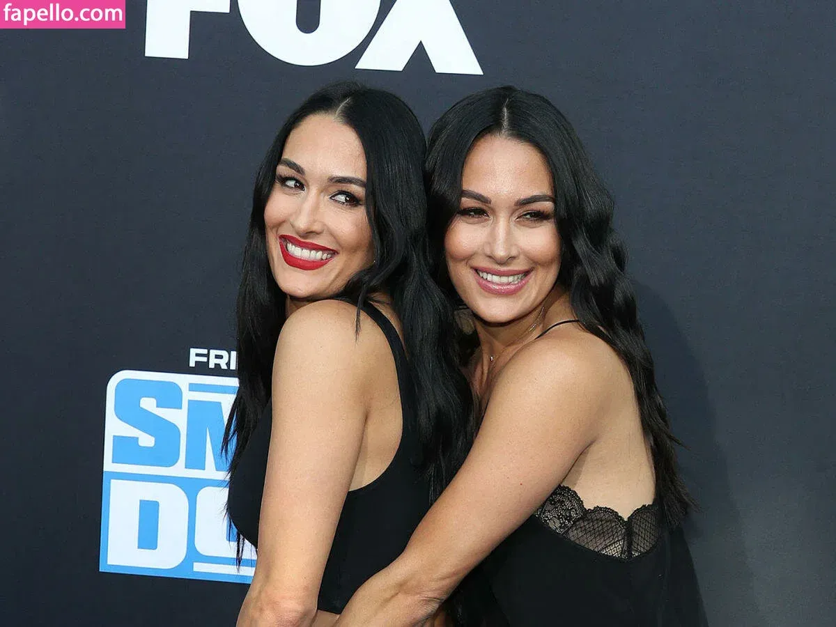 ne_cpl Onlyfans Photo Gallery 