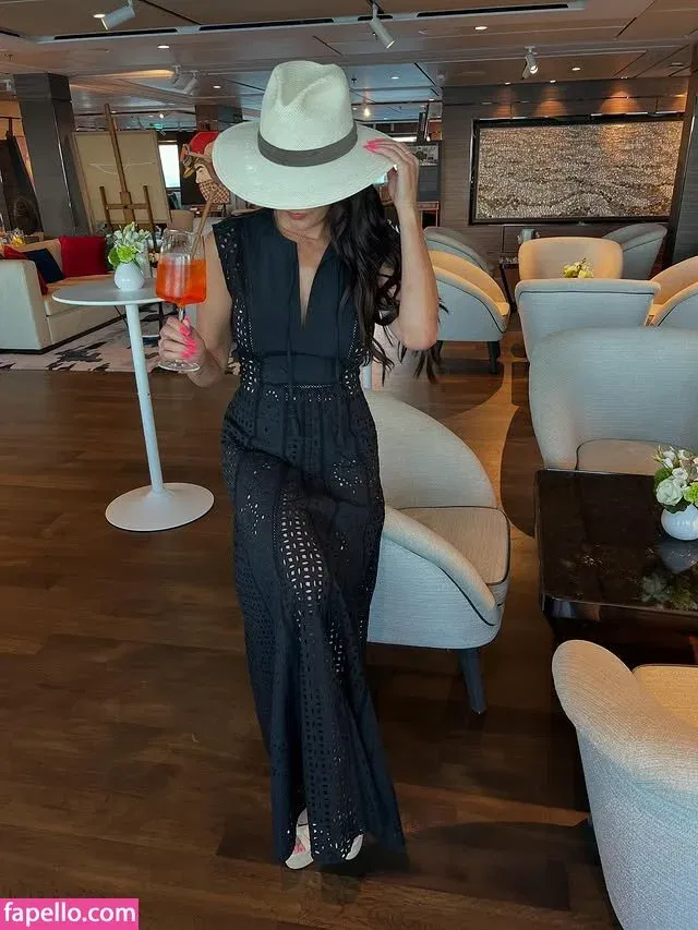 ne_cpl Onlyfans Photo Gallery 