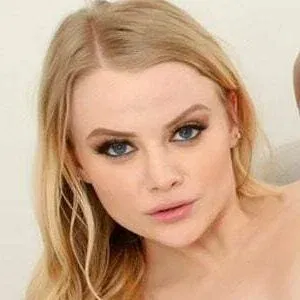 Paris White Onlyfans Photo Gallery 