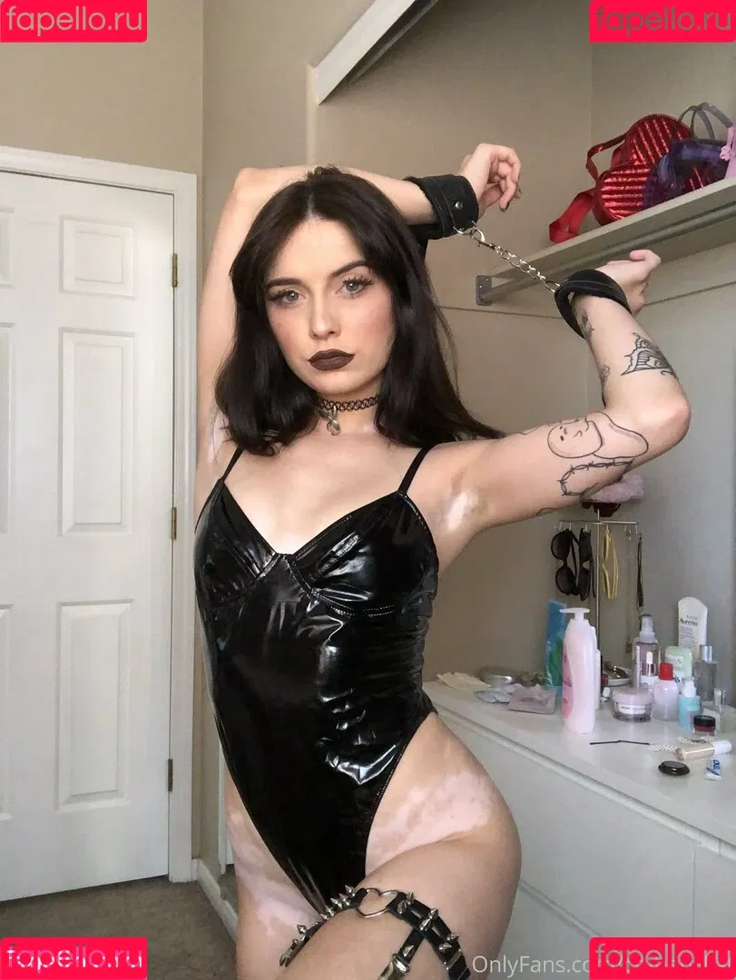 crybabykitty Onlyfans Photo Gallery 