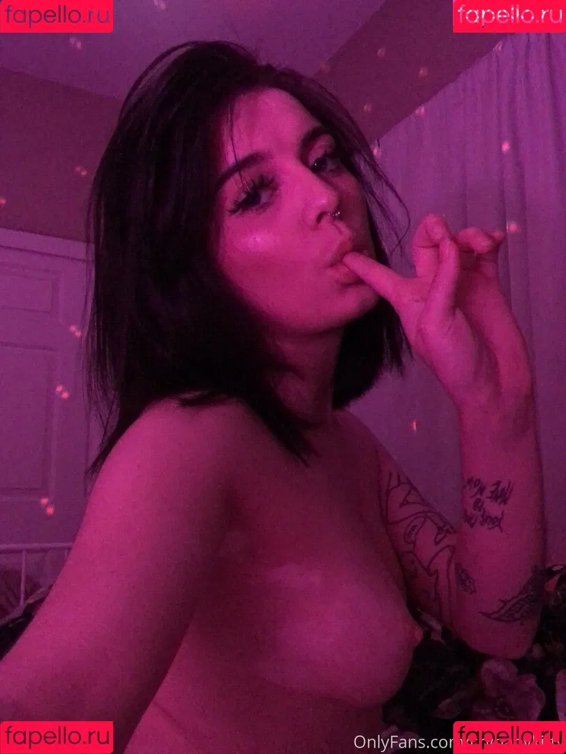 crybabykitty Onlyfans Photo Gallery 