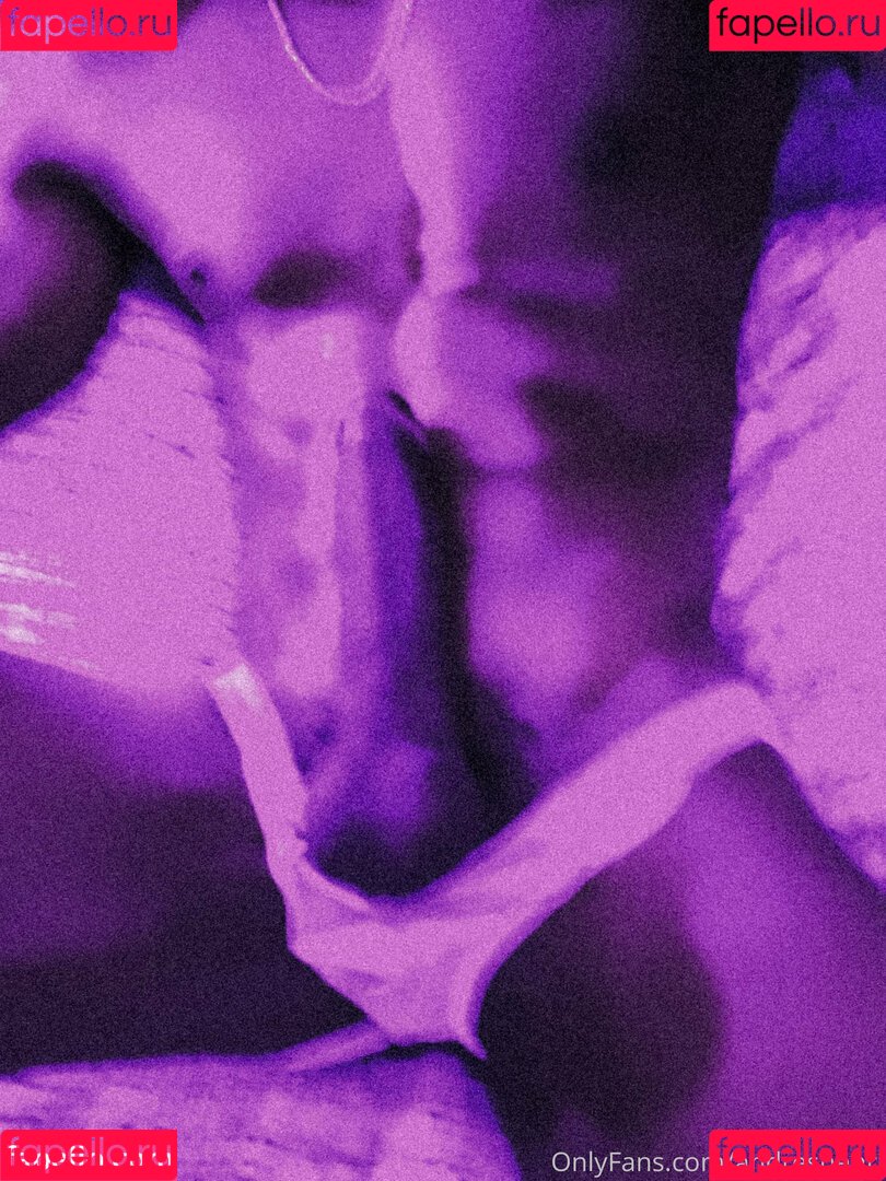 andreshenri Onlyfans Photo Gallery 