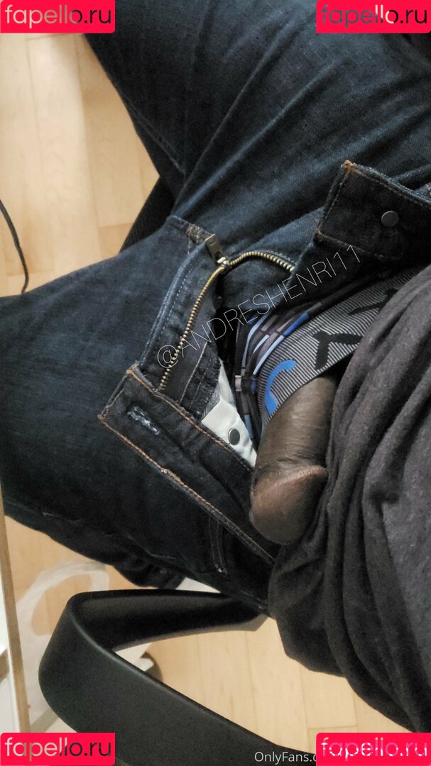 andreshenri Onlyfans Photo Gallery 