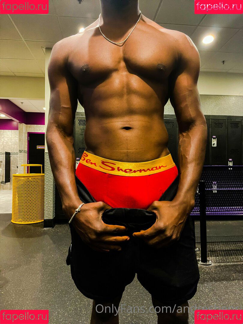 andreshenri Onlyfans Photo Gallery 