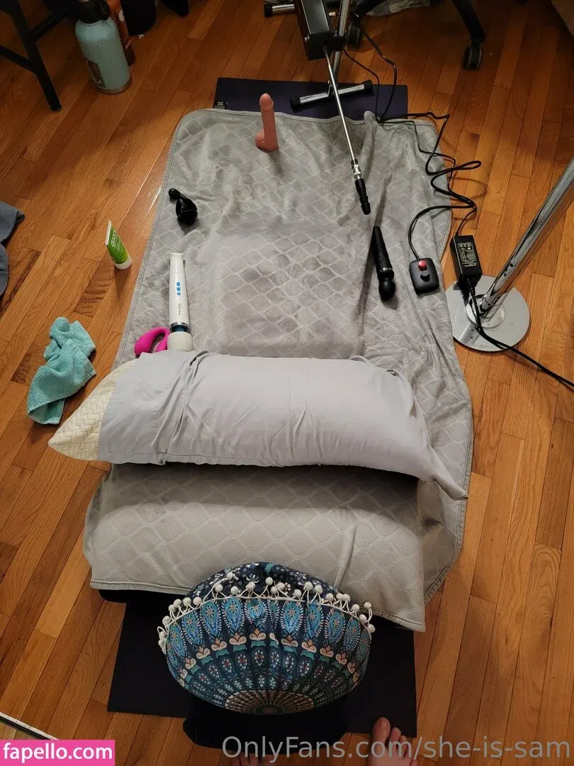 she-is-sam Onlyfans Photo Gallery 