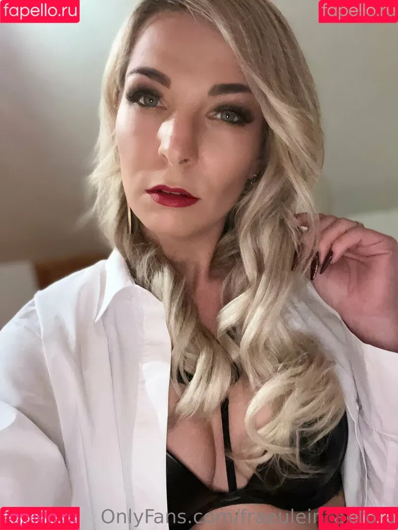 Fräulein_Aurora Onlyfans Photo Gallery 