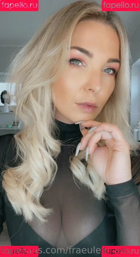 Fräulein_Aurora Onlyfans Photo Gallery 