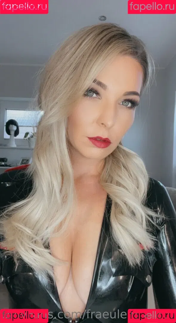 Fräulein_Aurora Onlyfans Photo Gallery 