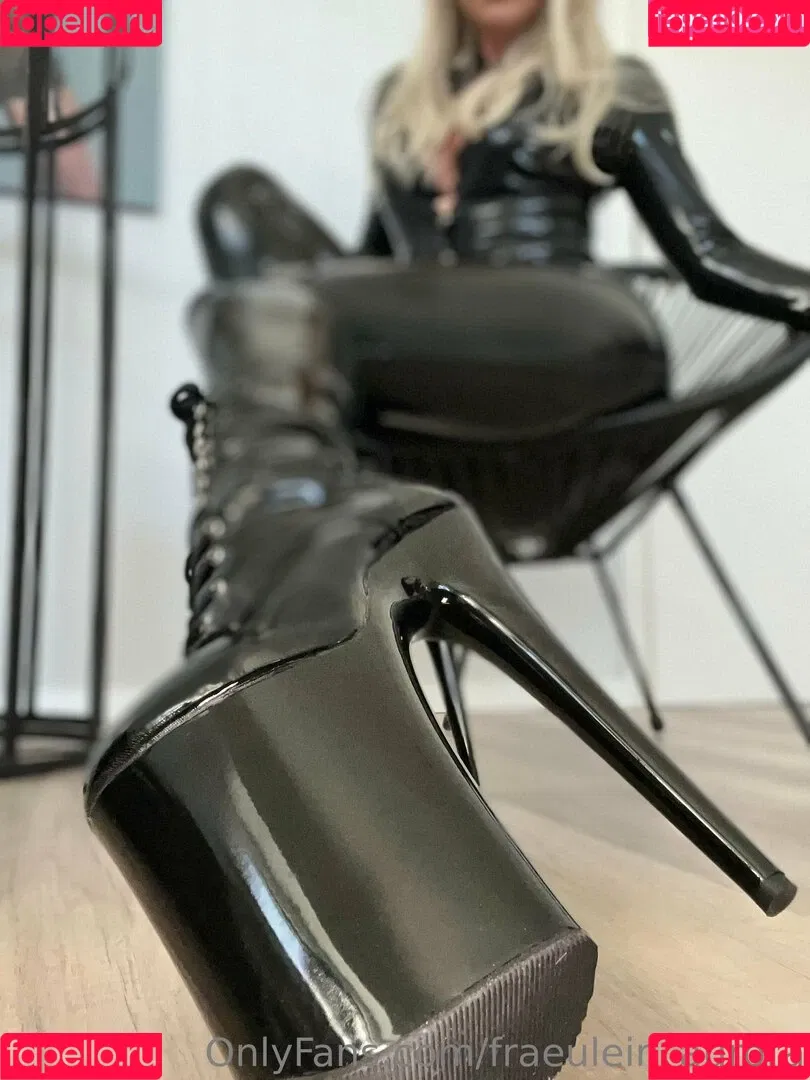 Fräulein_Aurora Onlyfans Photo Gallery 