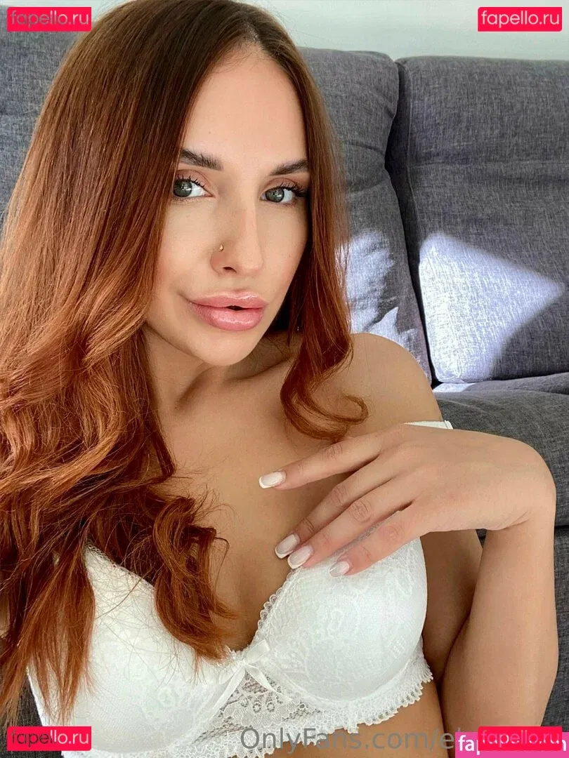 Fräulein_Aurora Onlyfans Photo Gallery 