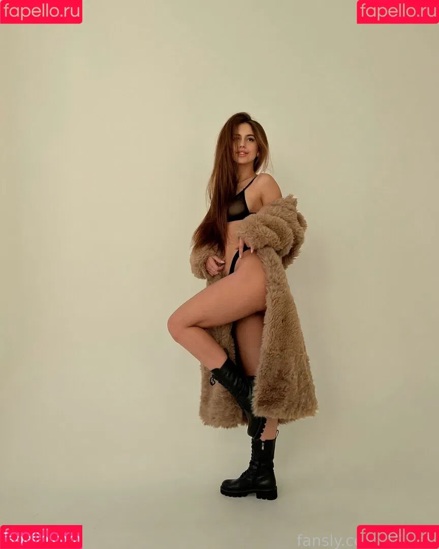 ARi_pb Onlyfans Photo Gallery 