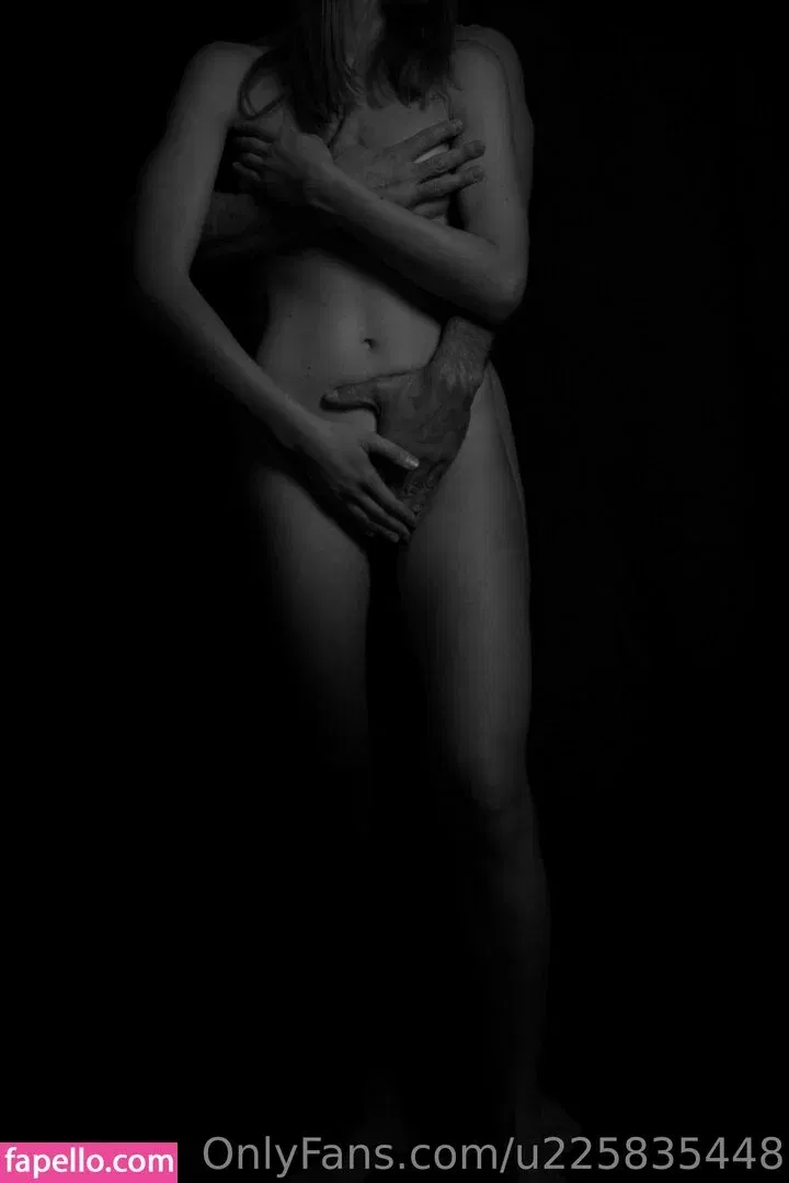 u225835448 Onlyfans Photo Gallery 