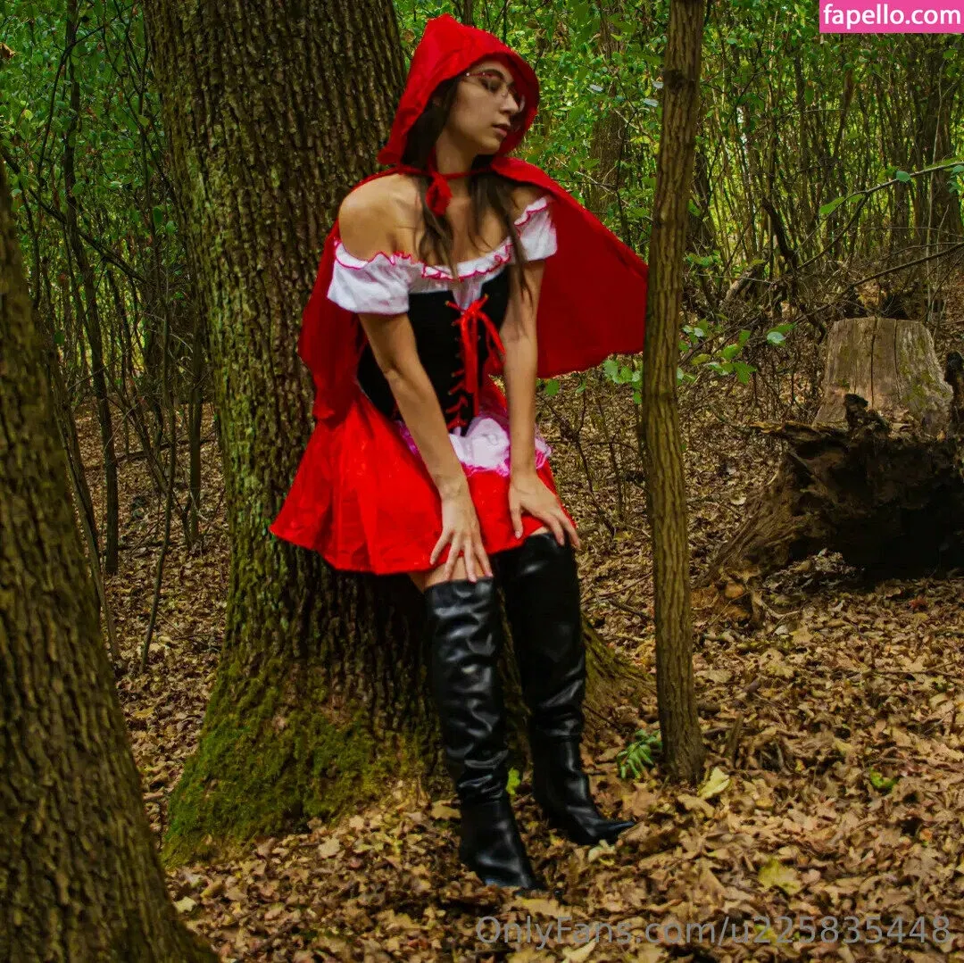 u225835448 Onlyfans Photo Gallery 