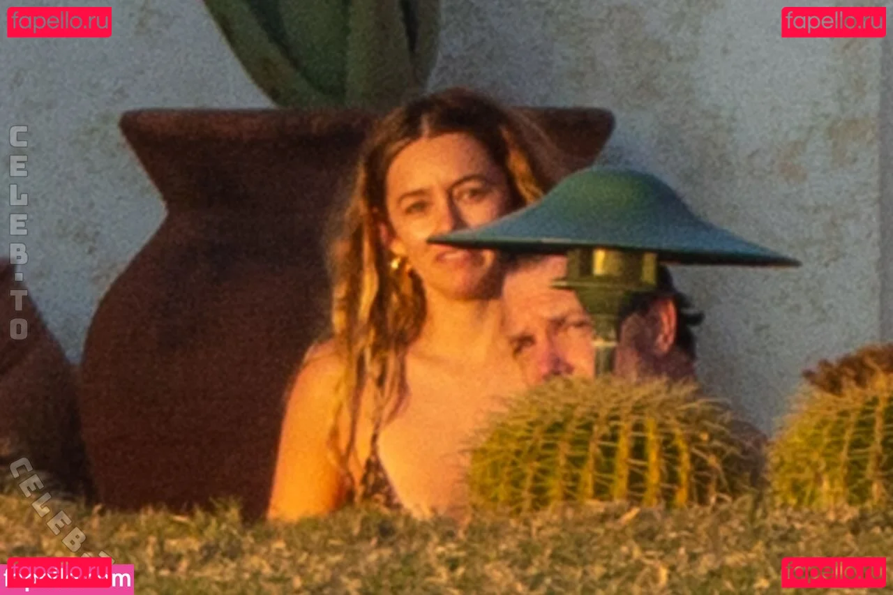 Keeley Hazell Onlyfans Photo Gallery 