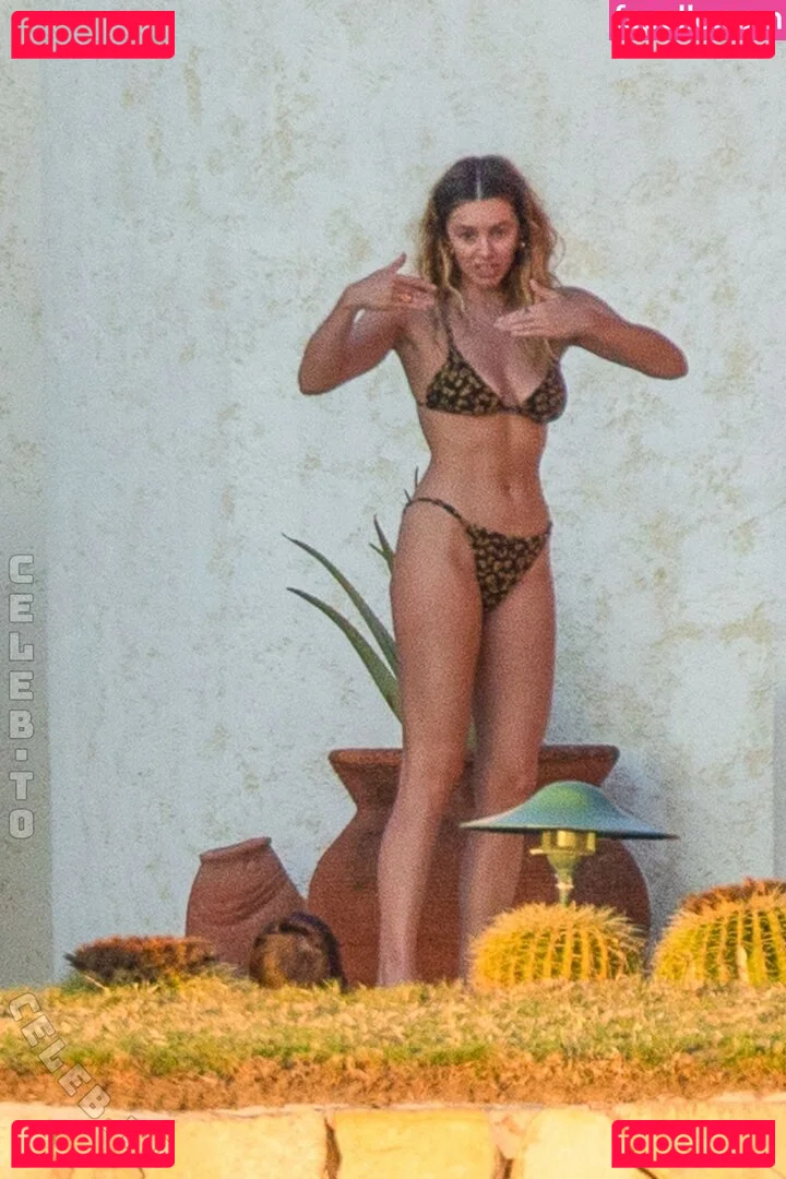 Keeley Hazell Onlyfans Photo Gallery 