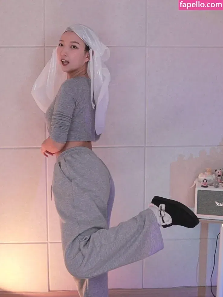 leelate Onlyfans Photo Gallery 