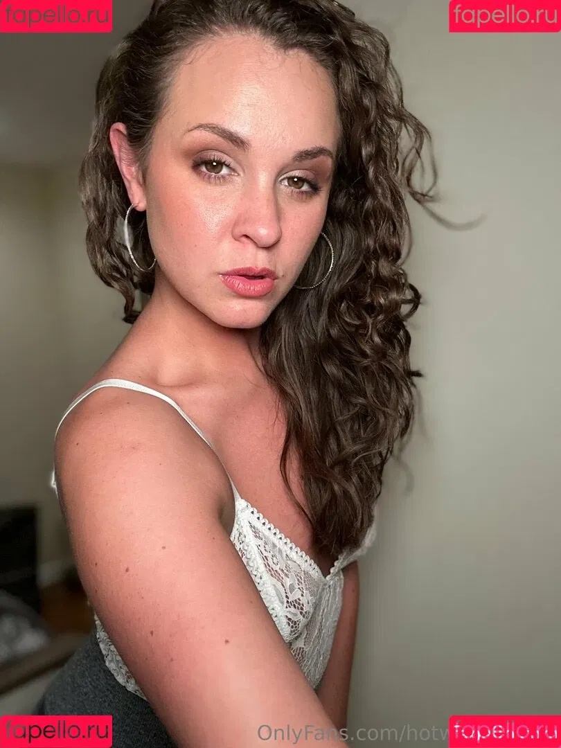 hotwifegrace.2 Onlyfans Photo Gallery 