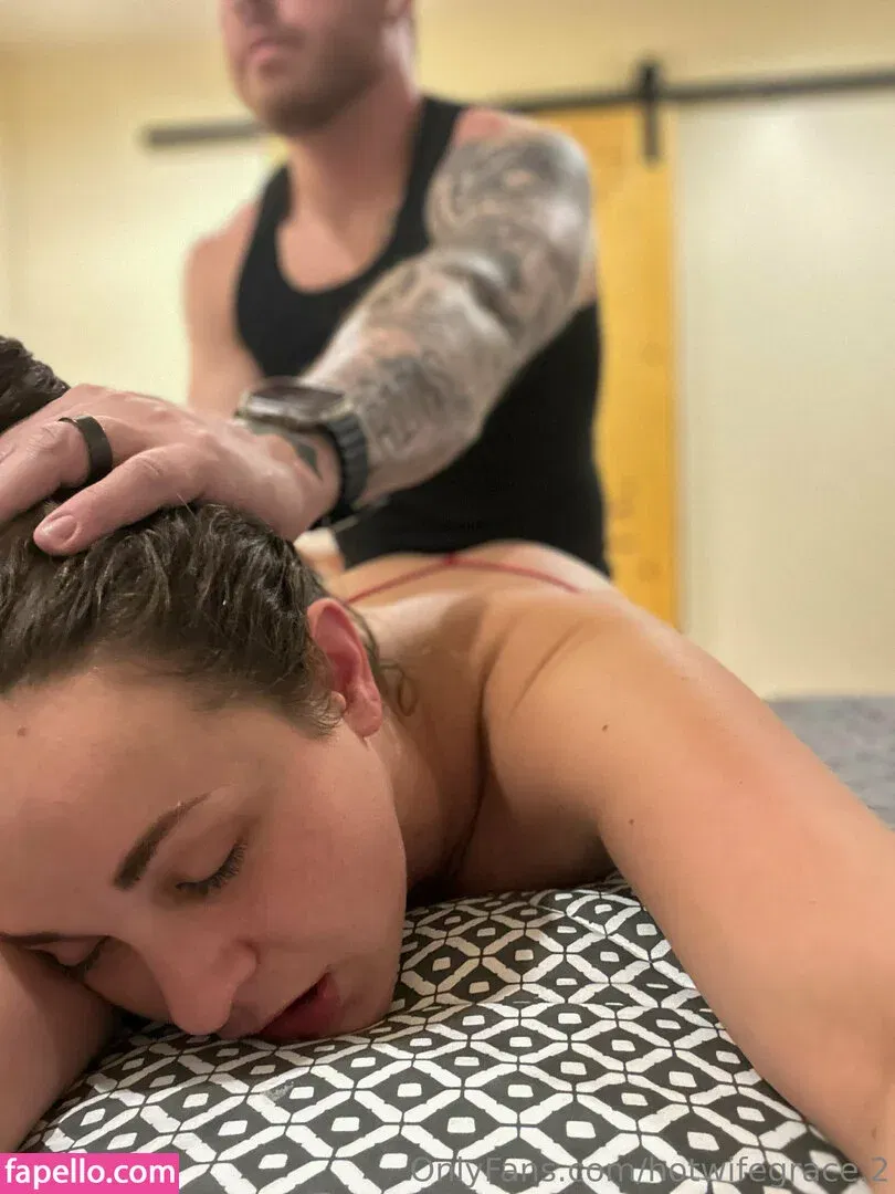 hotwifegrace.2 Onlyfans Photo Gallery 