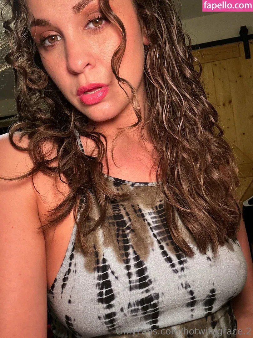 hotwifegrace.2 Onlyfans Photo Gallery 