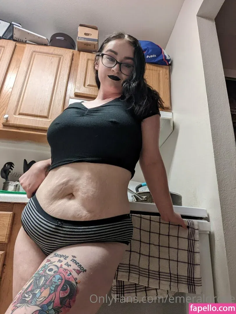 emeraldrose Onlyfans Photo Gallery 