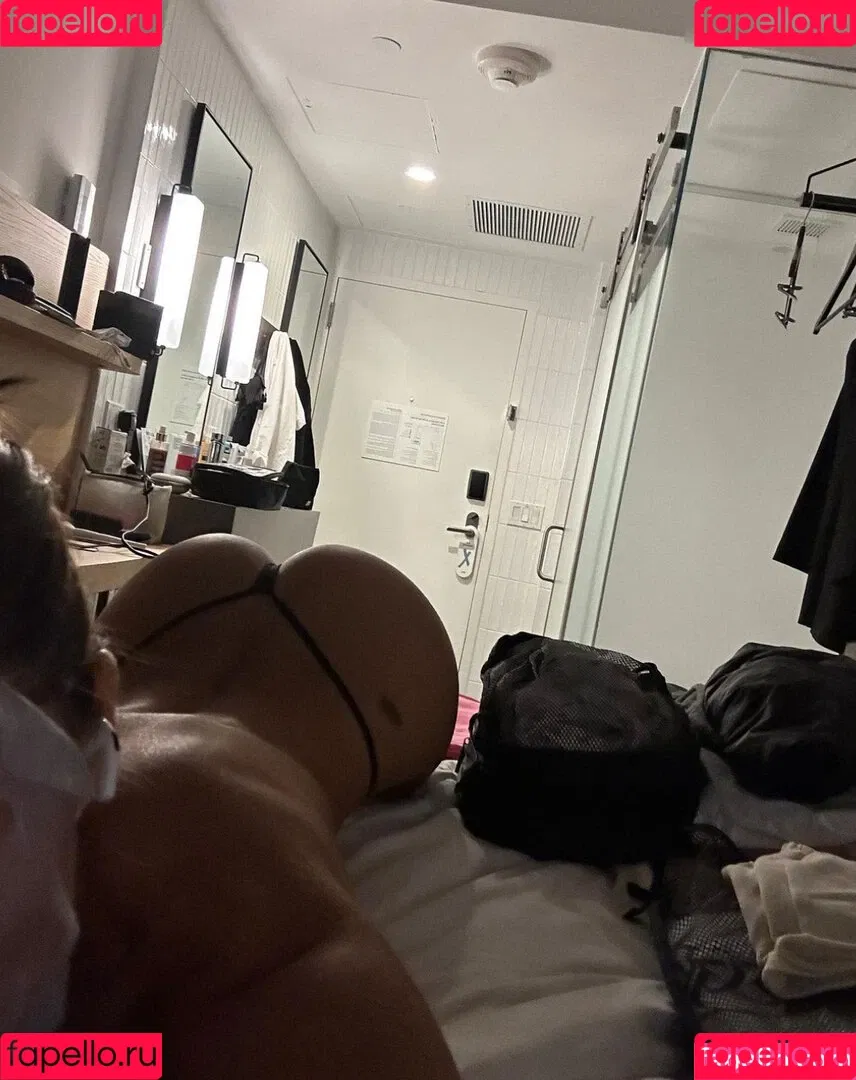 Alina.garage Onlyfans Photo Gallery 