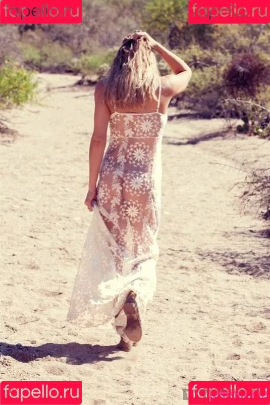 Leann Rimes Onlyfans Photo Gallery 