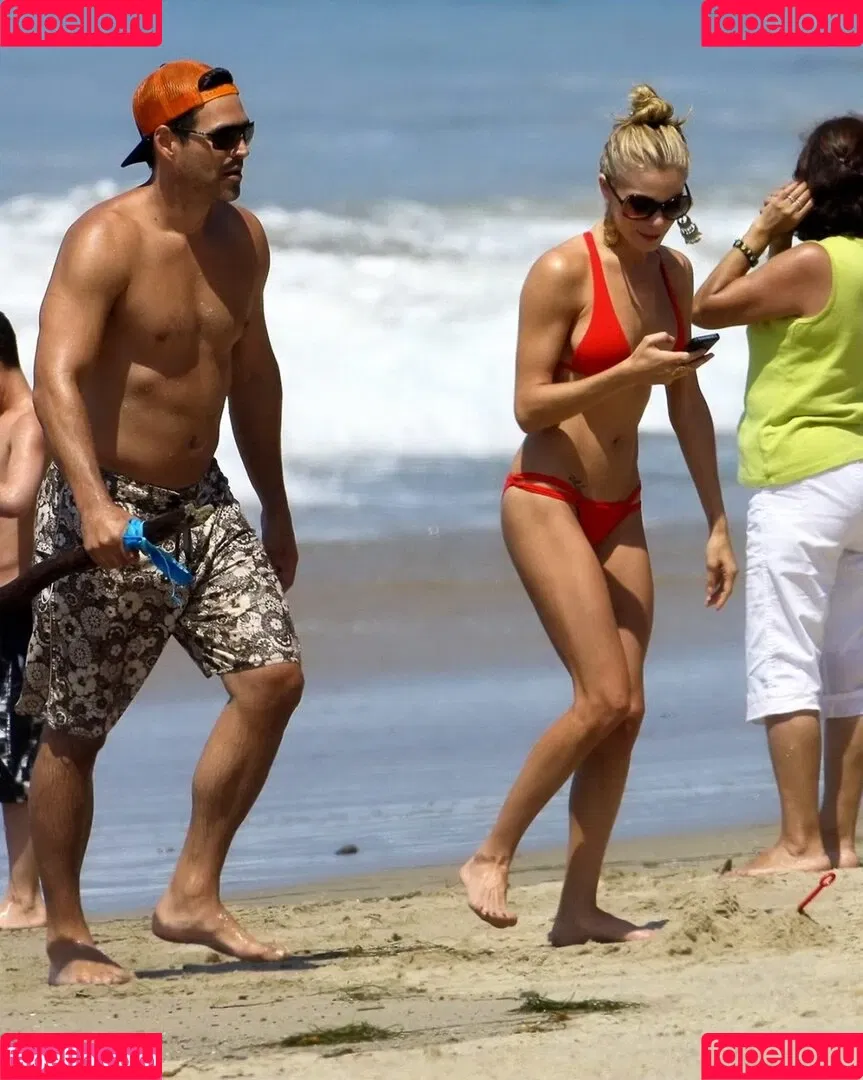 Leann Rimes Onlyfans Photo Gallery 