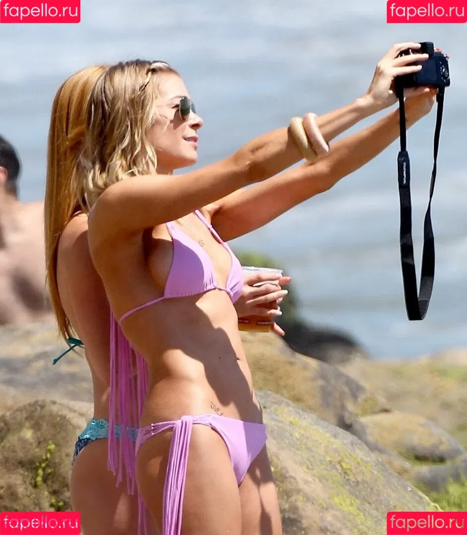 Leann Rimes Onlyfans Photo Gallery 