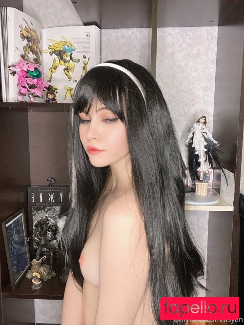 Lisyan Fox Nude Onlyfans Photo 23
