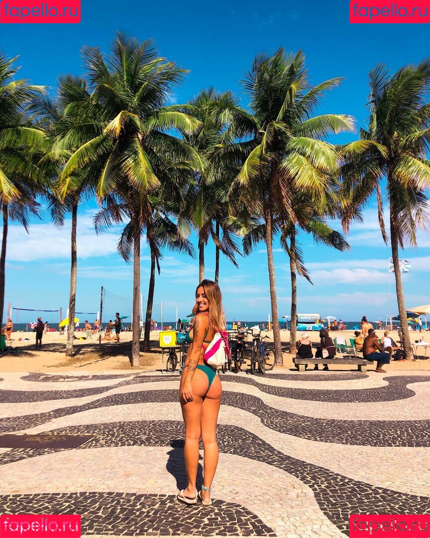 Yara Lore Onlyfans Photo Gallery 