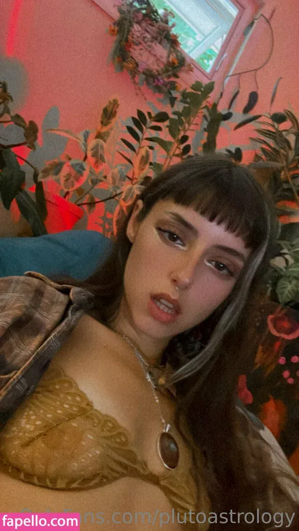 plutoastrology Onlyfans Photo Gallery 
