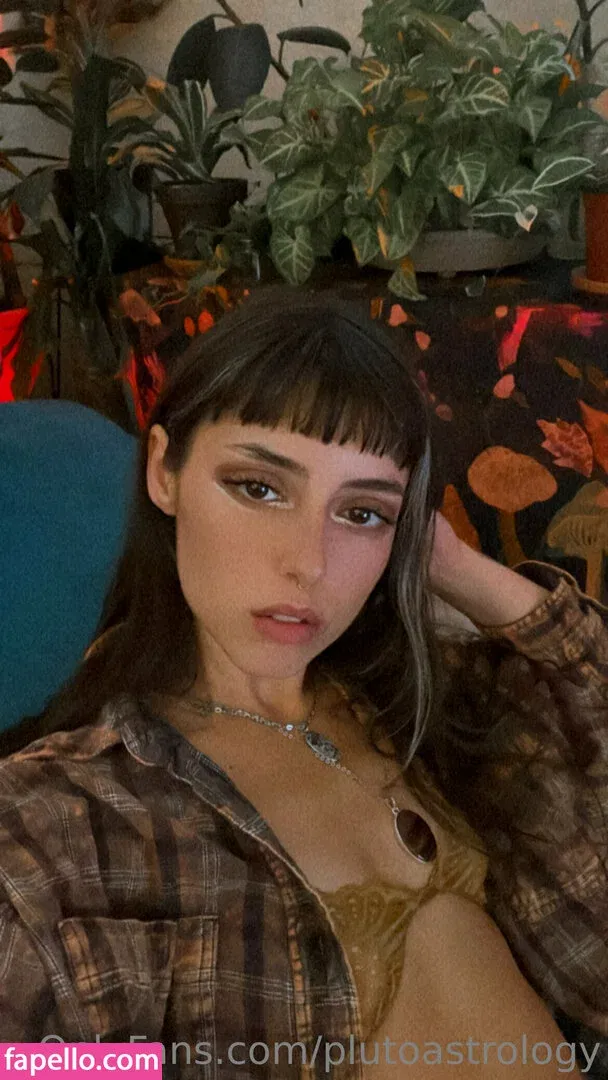 plutoastrology Onlyfans Photo Gallery 