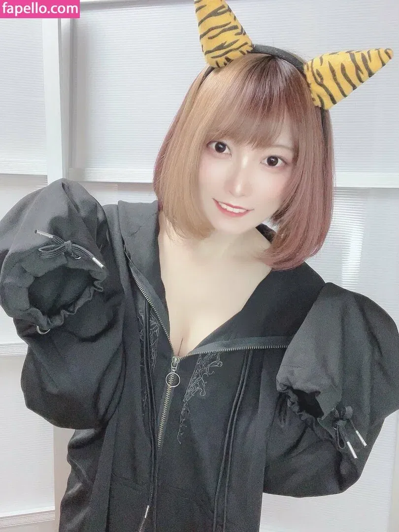 Yamabuki Ryou Onlyfans Photo Gallery 