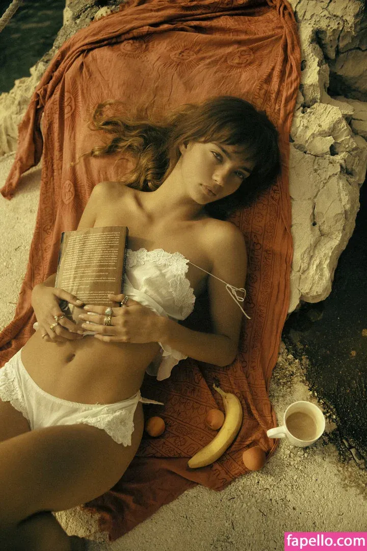 beyondthepinesmagazine Onlyfans Photo Gallery 