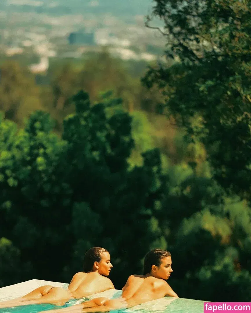 beyondthepinesmagazine Onlyfans Photo Gallery 