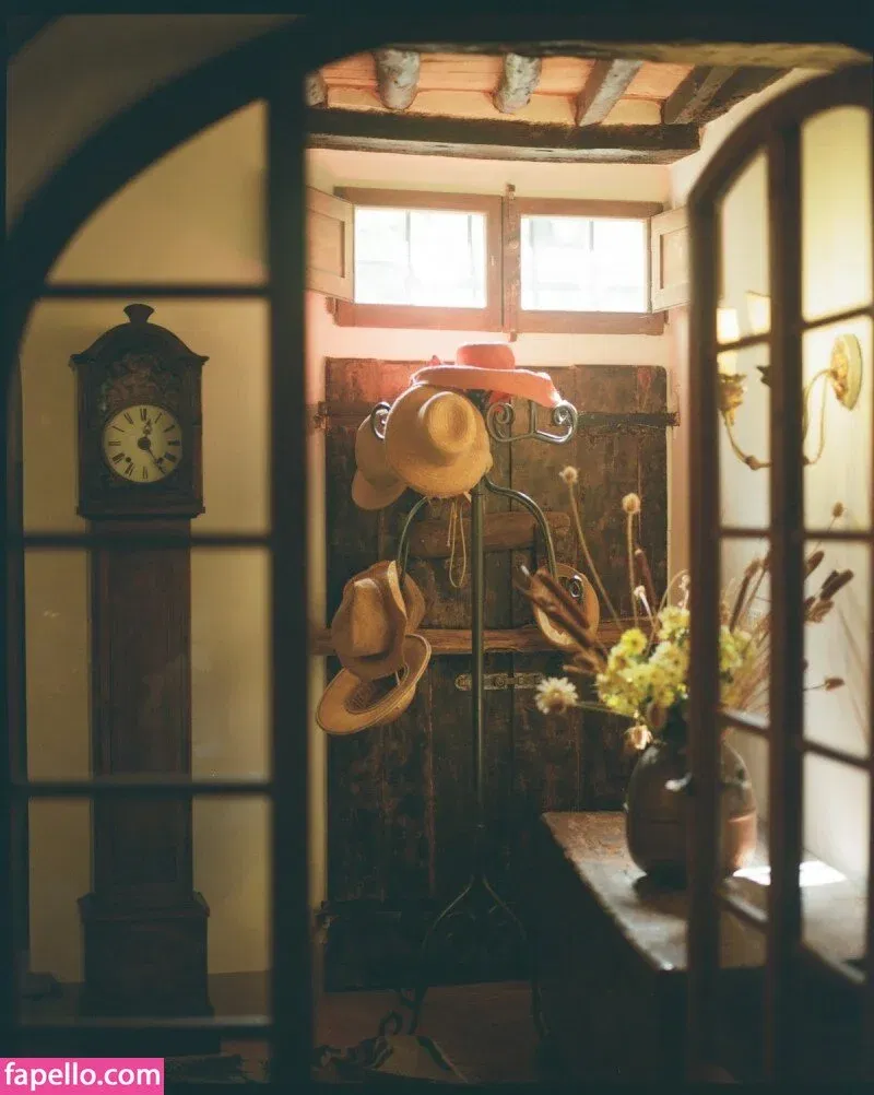 beyondthepinesmagazine Onlyfans Photo Gallery 