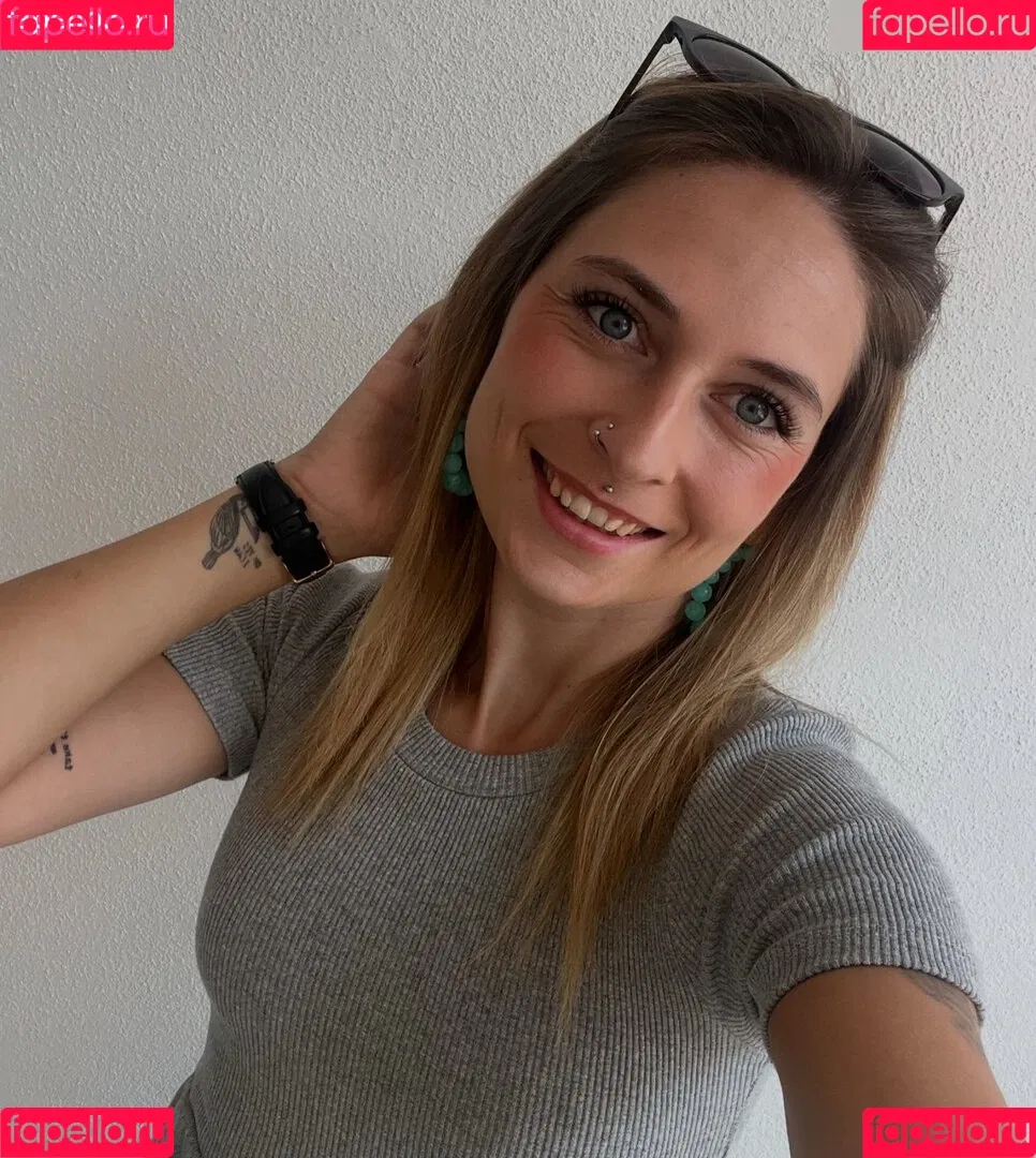 hi.iam.sara Onlyfans Photo Gallery 