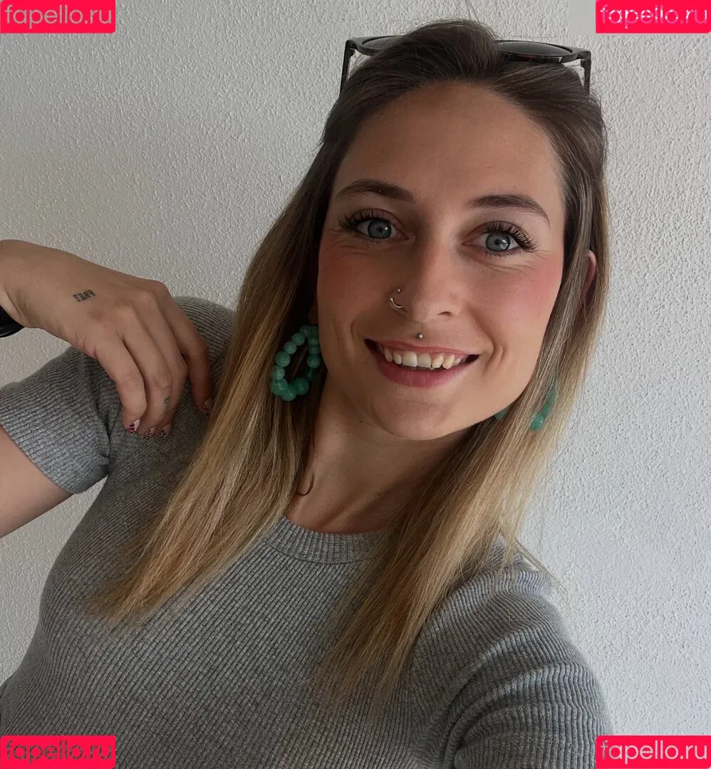 hi.iam.sara Onlyfans Photo Gallery 