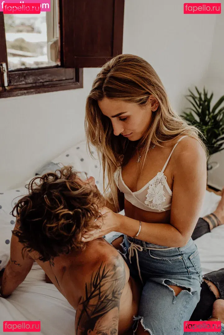 hi.iam.sara Onlyfans Photo Gallery 