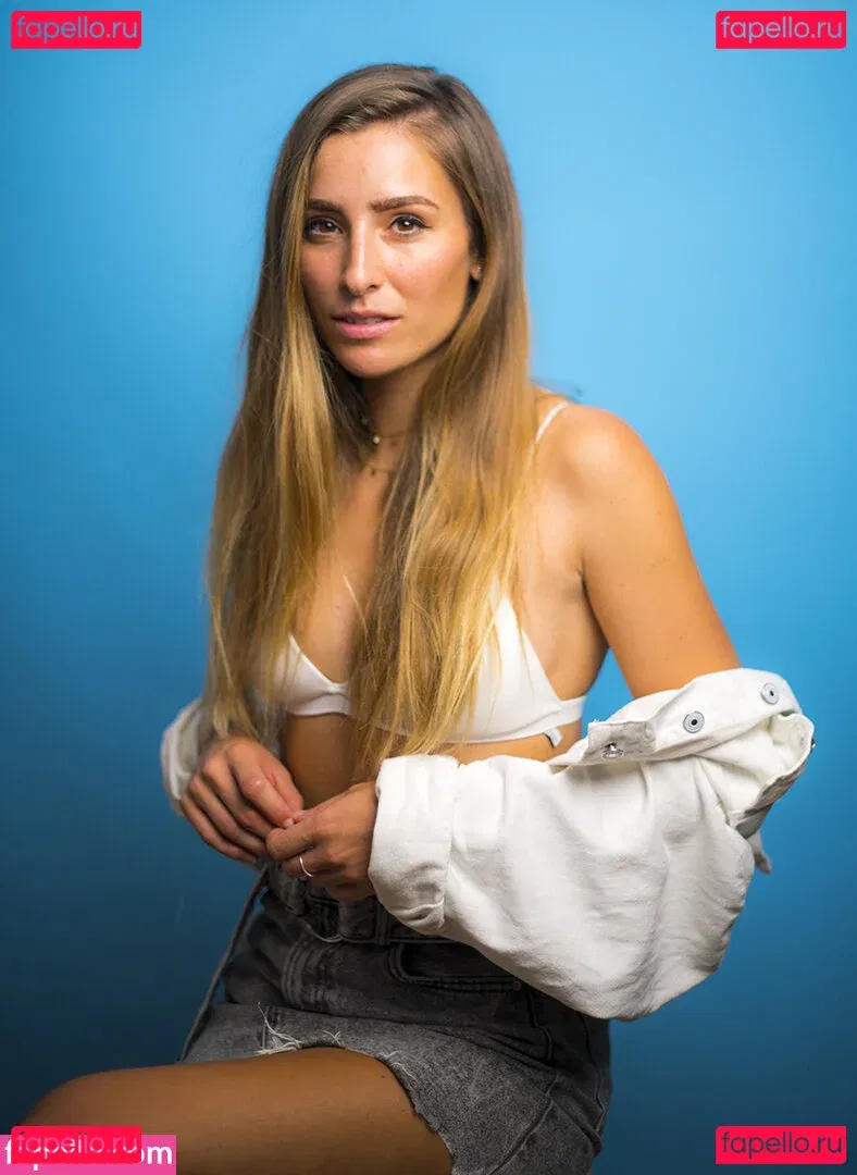 hi.iam.sara Onlyfans Photo Gallery 