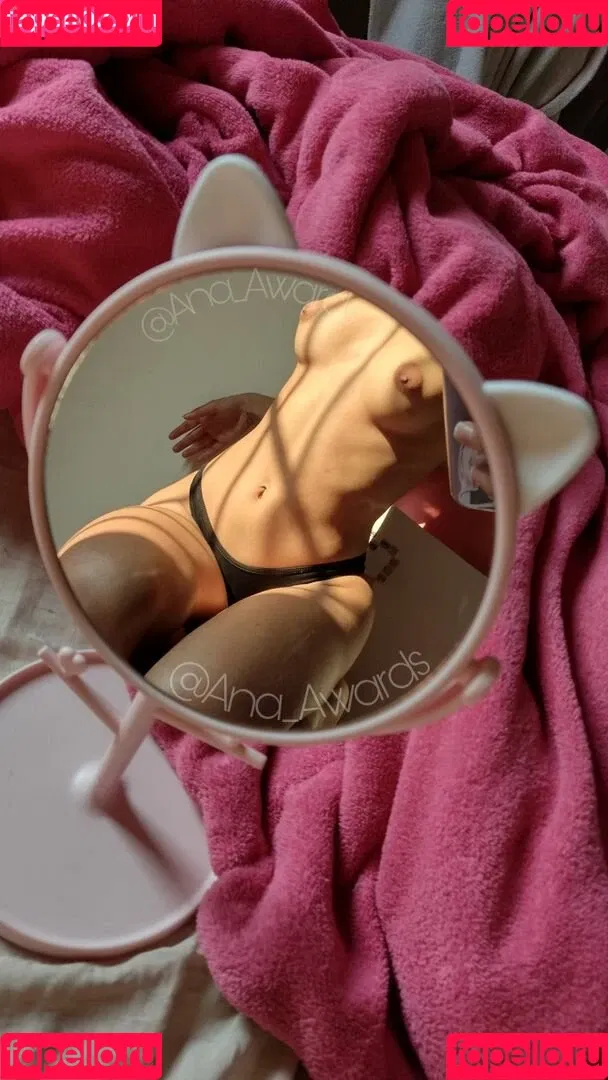 Ana_Awards Onlyfans Photo Gallery 