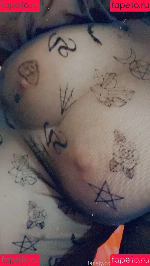 LittleFoxxy3 Onlyfans Photo Gallery 