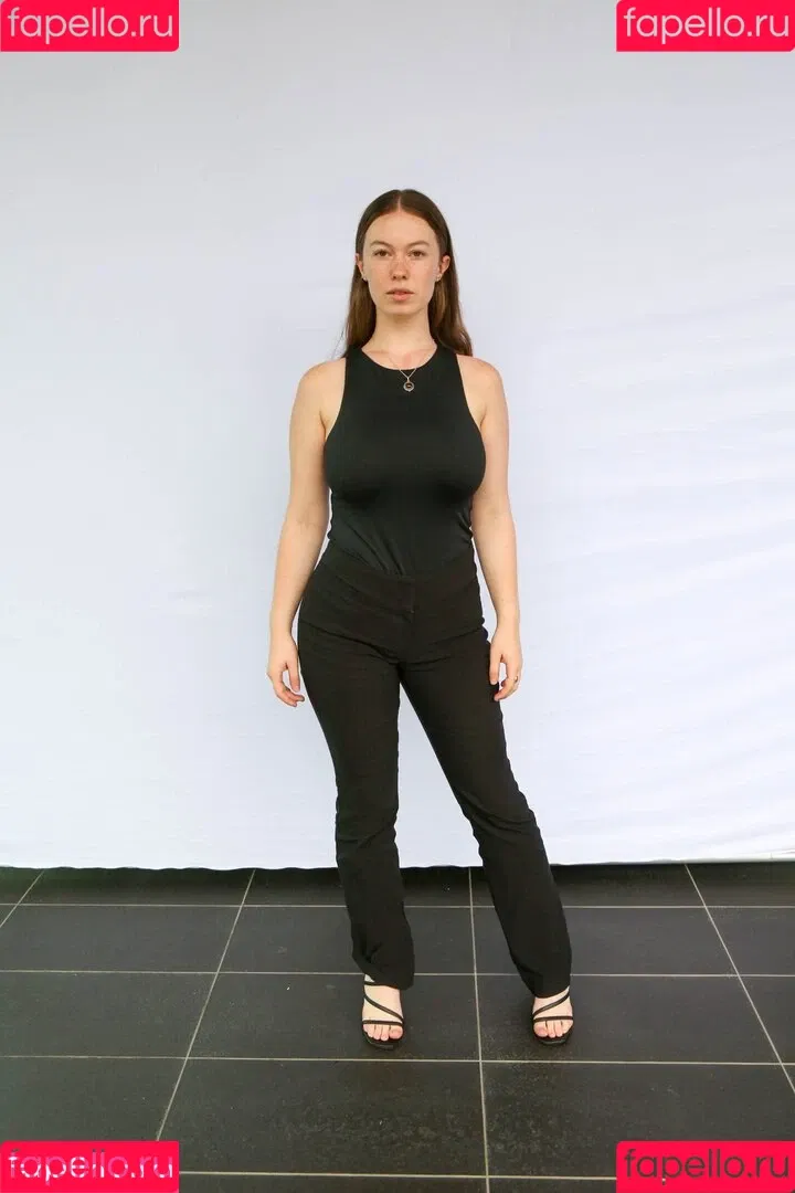 Stephanie Cox Onlyfans Photo Gallery 