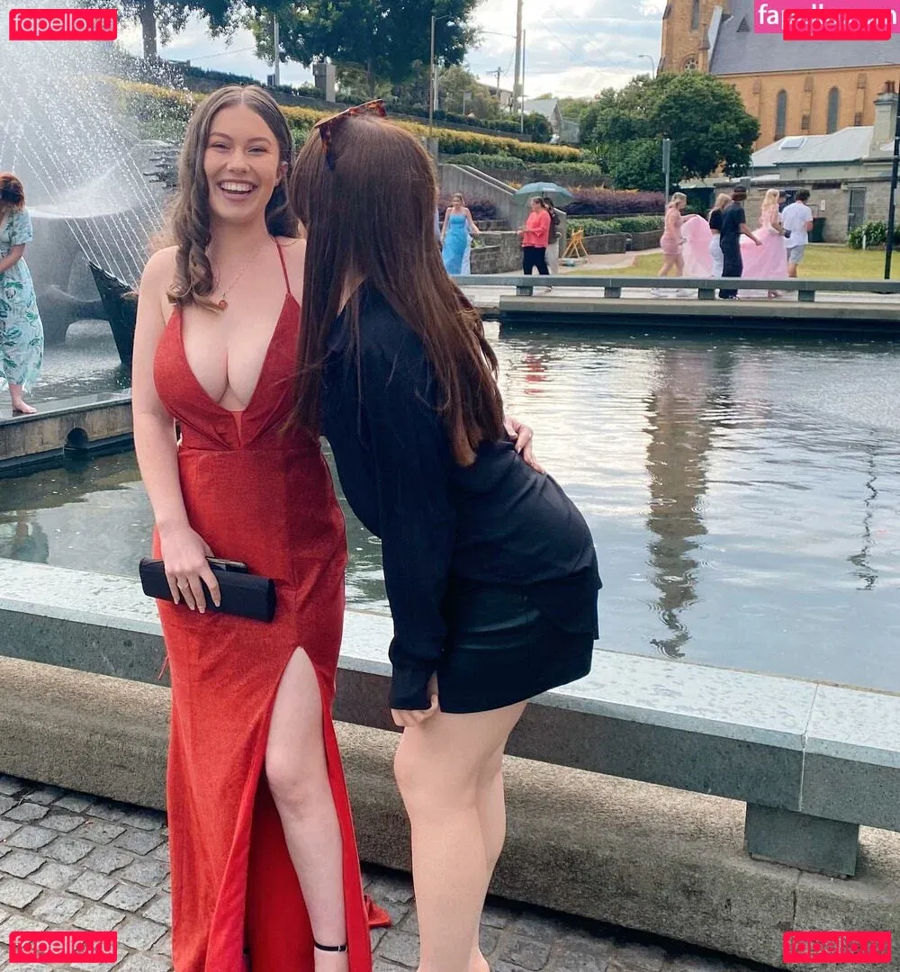 Stephanie Cox Onlyfans Photo Gallery 