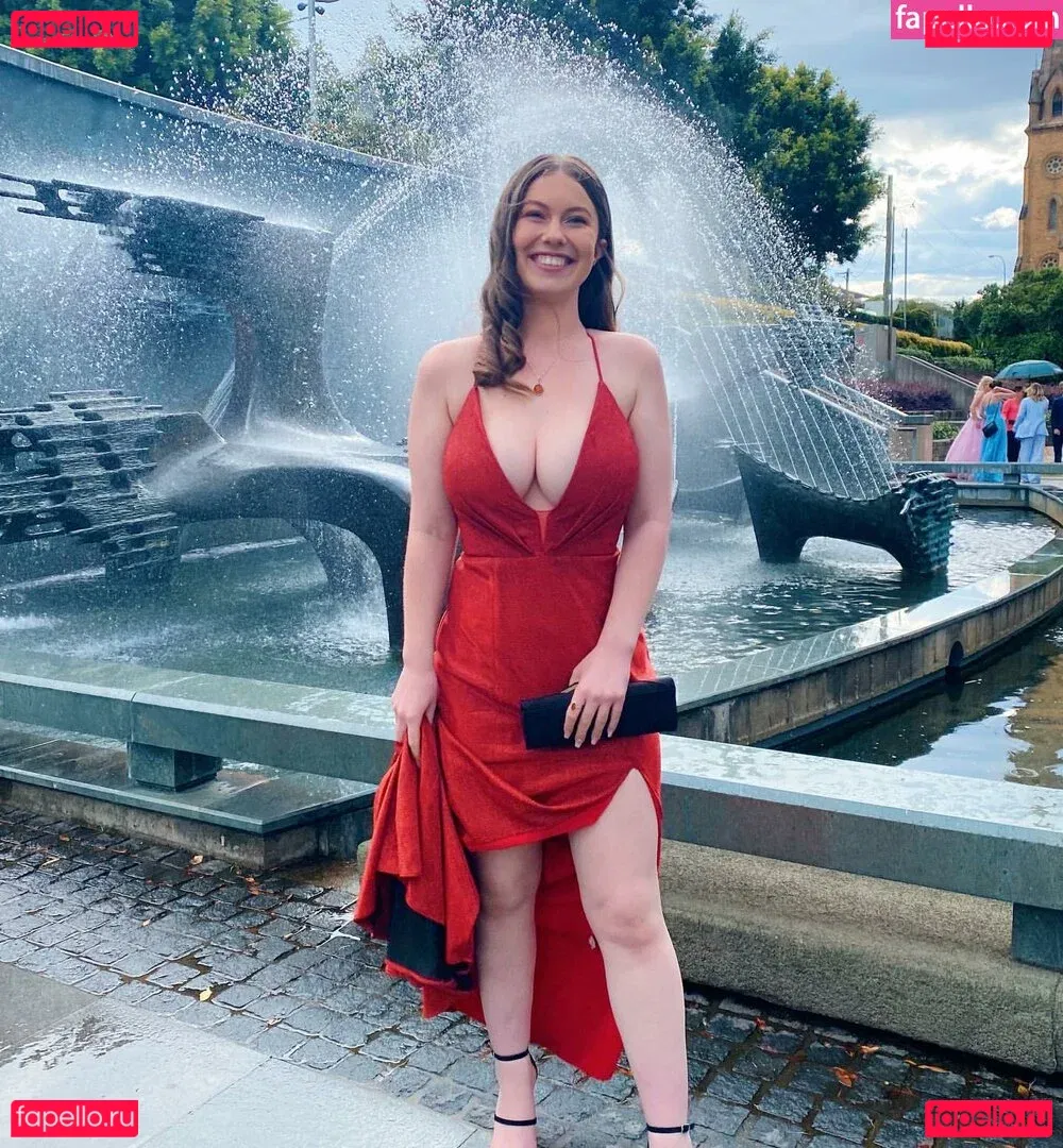 Stephanie Cox Onlyfans Photo Gallery 