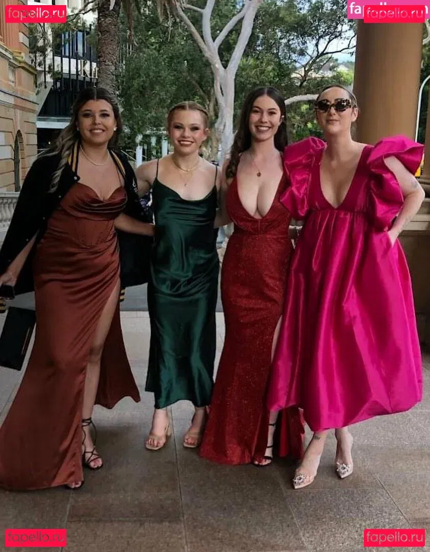 Stephanie Cox Onlyfans Photo Gallery 