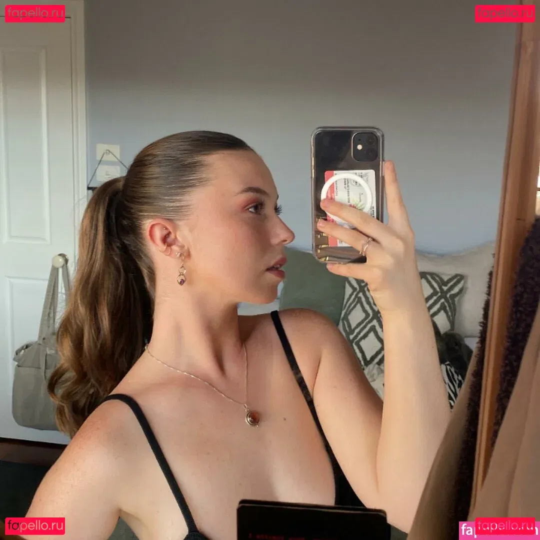 Stephanie Cox Onlyfans Photo Gallery 