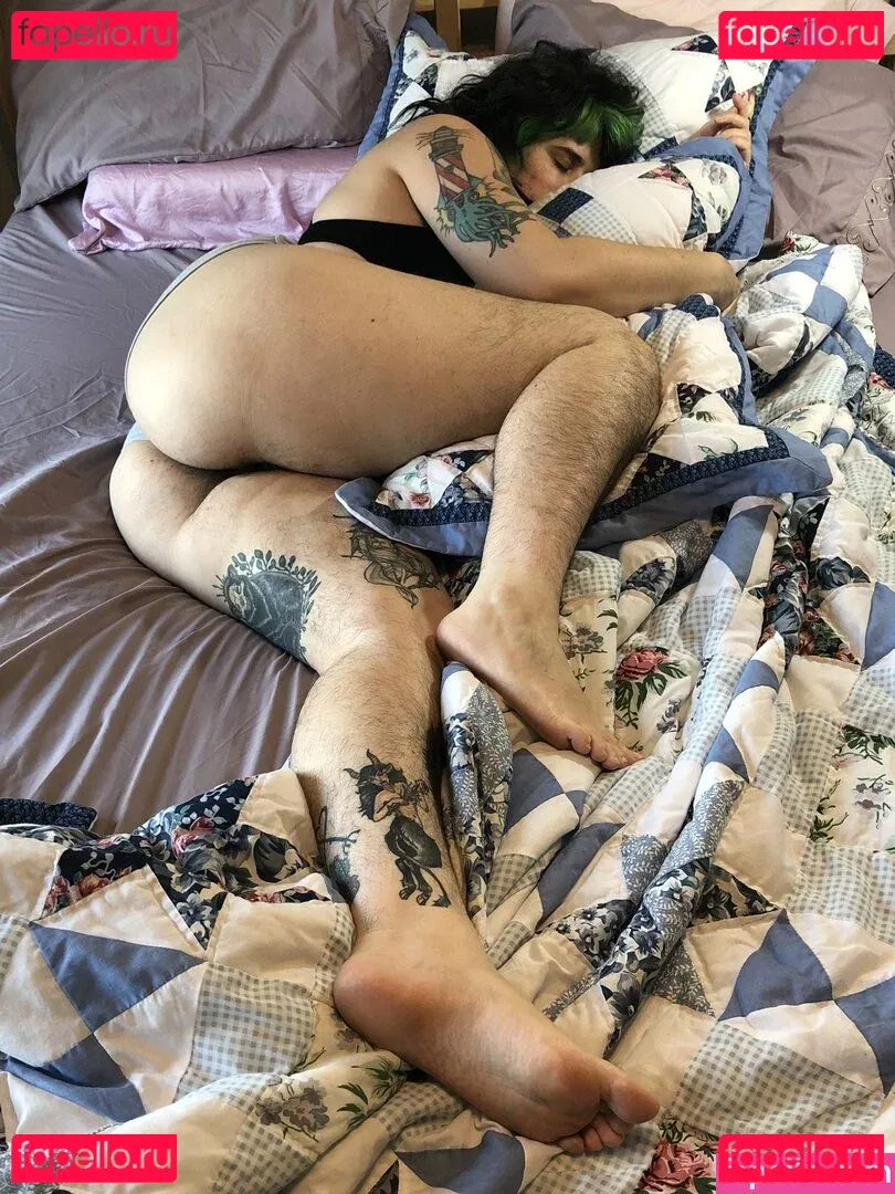 hairyfairy420 Onlyfans Photo Gallery 